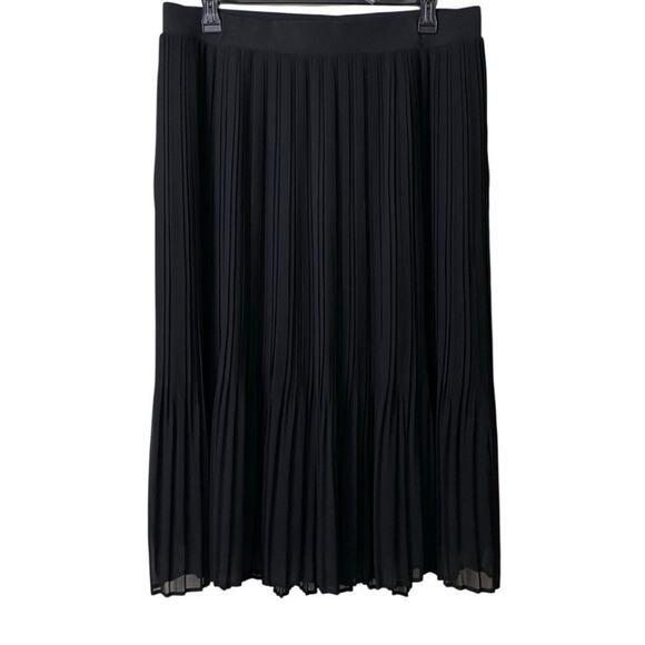 Torrid Pleated Midi Skirt Womens Size 2X Black Lined Elastic Waist Semi Sheer - Picture 1 of 11
